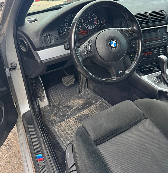 BMW 525i 6 of 6