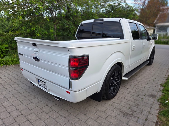 Ford F-150 4 of 5