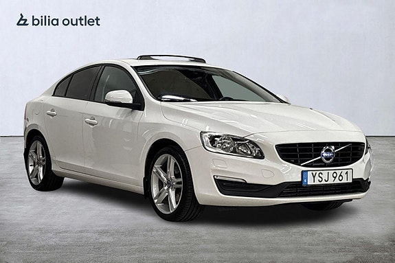 Volvo S60 4 of 5