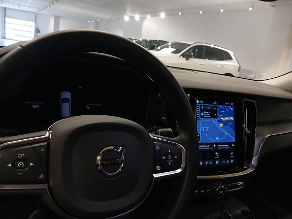 Volvo V60 13 of 13