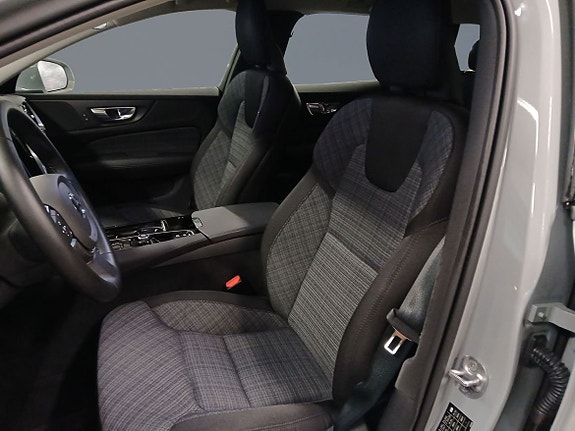 Volvo V60 6 of 13