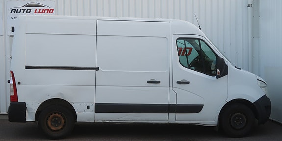Nissan NV400 5 of 5
