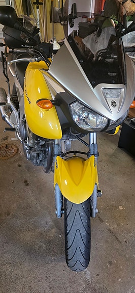 Yamaha TDM900 3 of 6