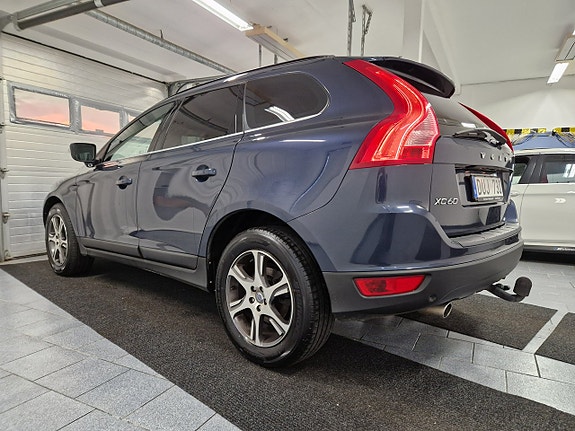 Volvo XC60 4 of 18