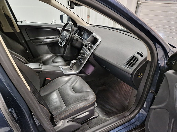 Volvo XC60 7 of 18