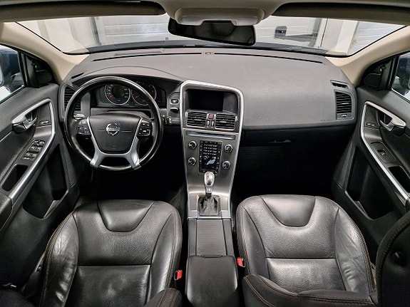 Volvo XC60 9 of 18