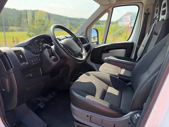 Peugeot Boxer 5 of 8