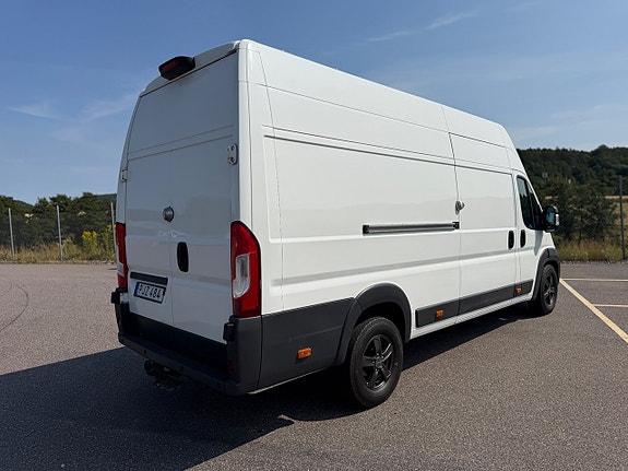 Peugeot Boxer 2 of 8