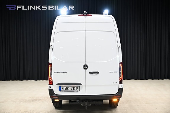 Mercedes-Benz Sprinter 319 18 of 30