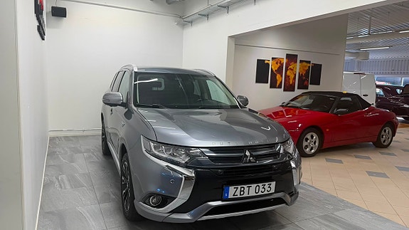 Mitsubishi Outlander 4 of 5