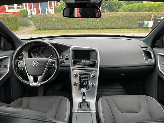 Volvo XC60 5 of 5