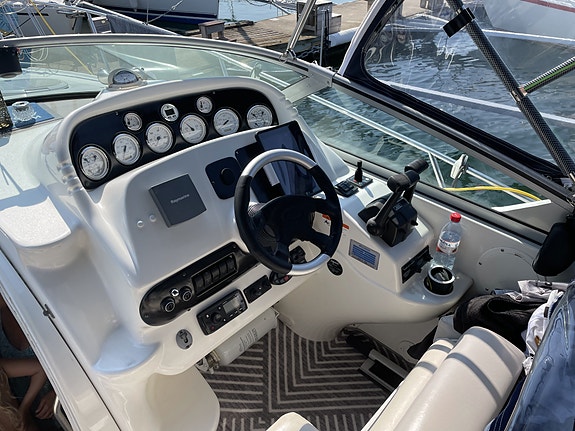 Larson Cabrio 310 – 2005 5 of 5