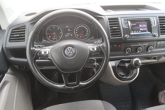 Volkswagen Transporter 9 of 27