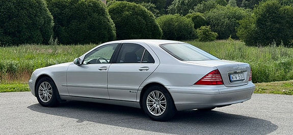 Mercedes-Benz S350 3 of 5