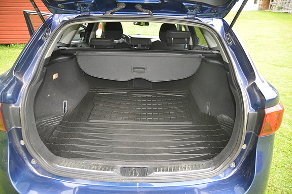 Toyota Avensis 5 of 5