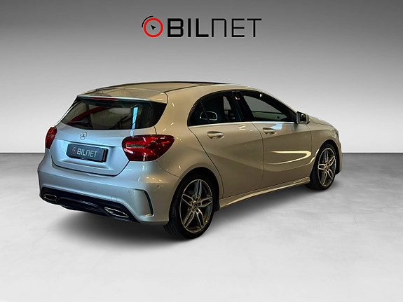 Mercedes-Benz A200 d 2 of 5