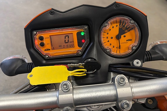 KTM 990-superduke K.T.M. 990 SUPERDUKE, 3 brukare, LÅG MIL 13 of 21