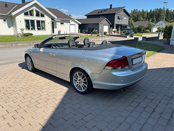 Volvo C70 5 of 5