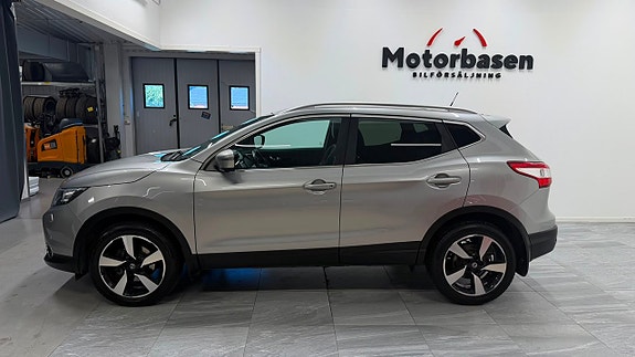 Nissan Qashqai 2 of 5