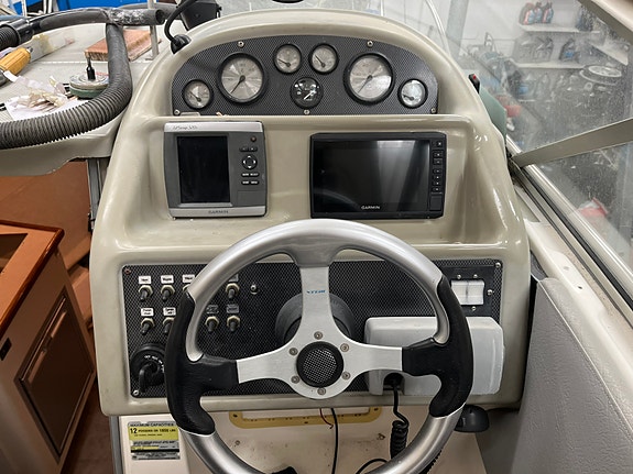 Bayliner 2355 8 of 8