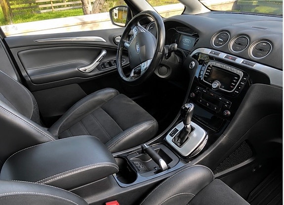 Ford S-MAX 4 of 5