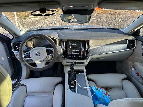 Volvo V90 10 of 11