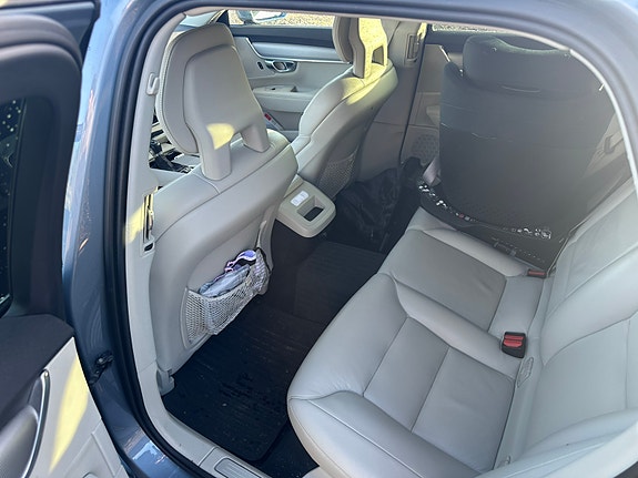 Volvo V90 11 of 11