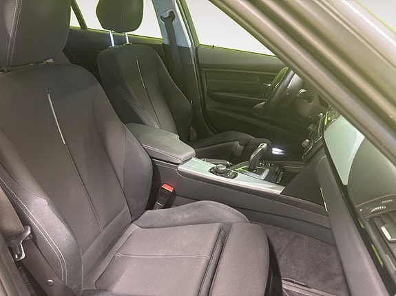 BMW 320 15 of 22