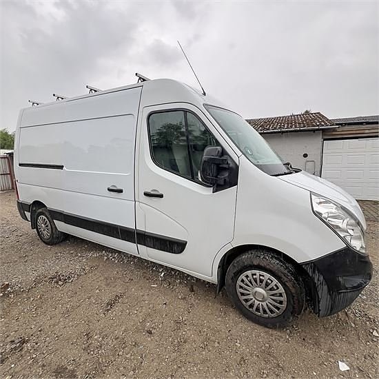 Renault Master 125.33 L2h2 4 of 5