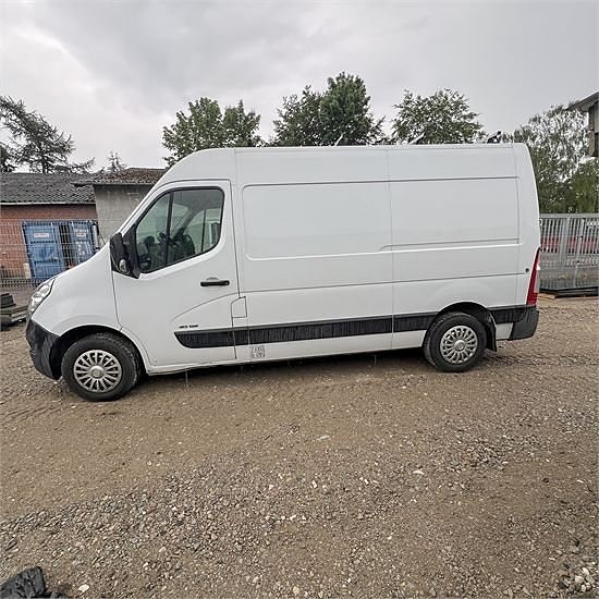 Renault Master 125.33 L2h2 3 of 5