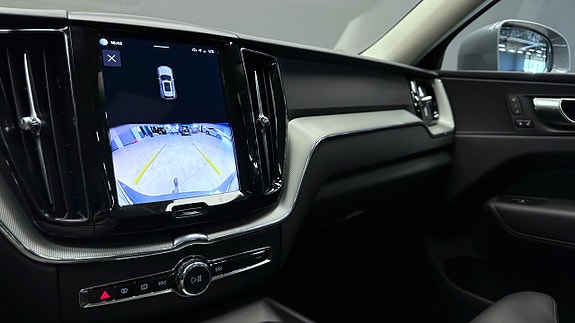 Volvo XC60 12 of 20