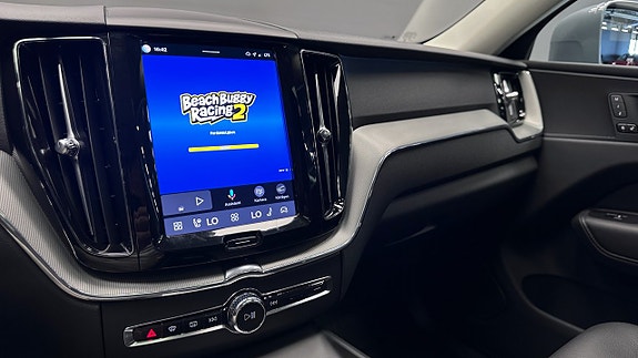 Volvo XC60 14 of 20