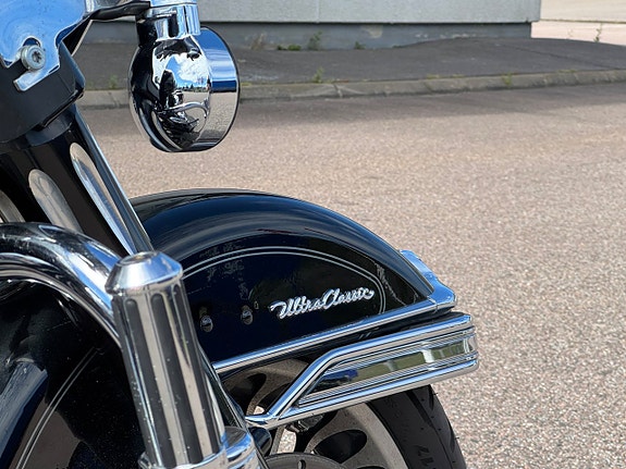 Harley-Davidson Electra Glide Ultra Classic 1.6 FLHTCU 8 of 13