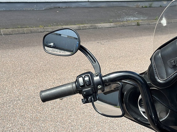 Harley-Davidson Electra Glide Ultra Classic 1.6 FLHTCU 12 of 13