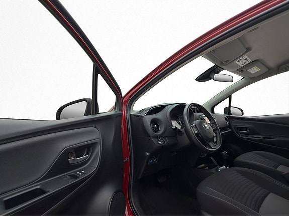 Toyota Yaris 8 of 23