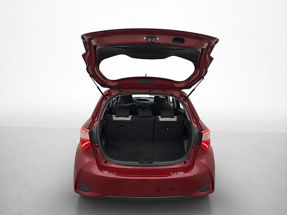 Toyota Yaris 23 of 23