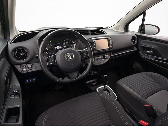 Toyota Yaris 10 of 23