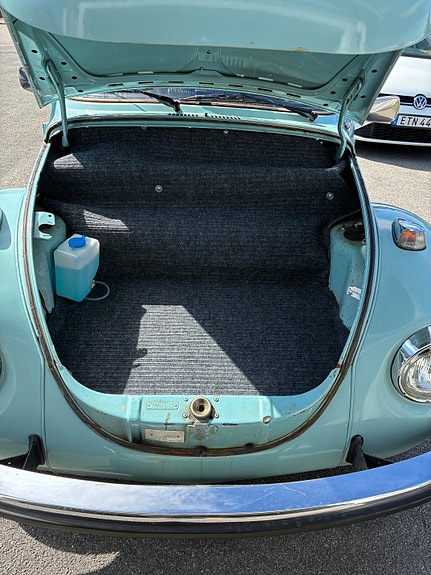 Volkswagen 1303 2 of 5