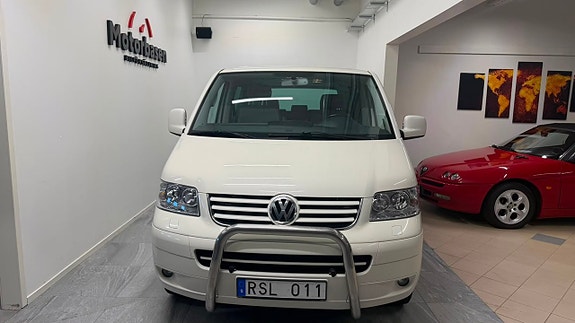 Volkswagen Multivan 3 of 5