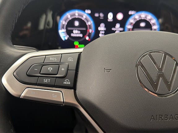 Volkswagen Golf VIII 19 of 30