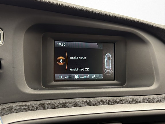 Volvo V40 21 of 26