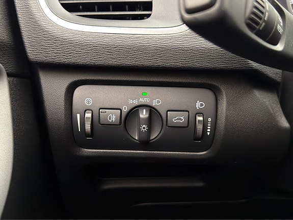 Volvo V40 18 of 26