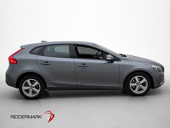 Volvo V40 9 of 26