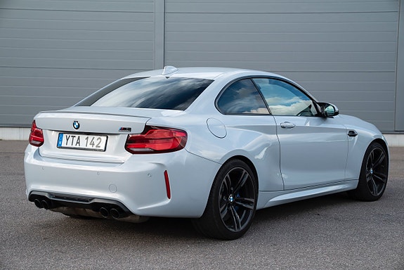 BMW M2 3 of 5