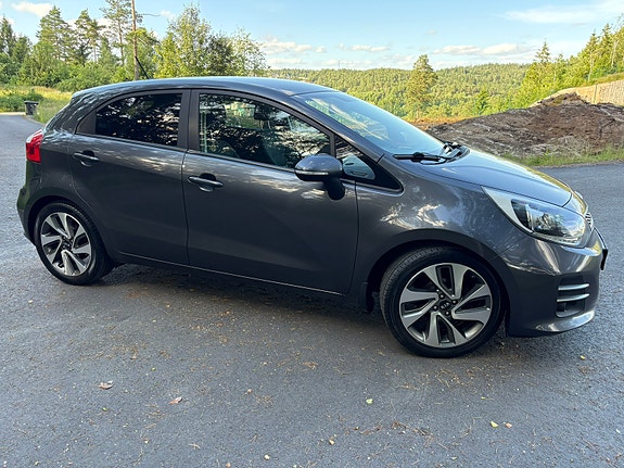 Kia Rio 2 of 5