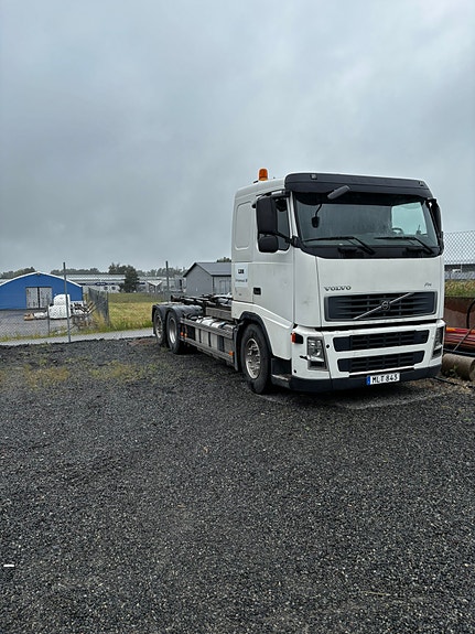 Volvo FH 440 2 of 5