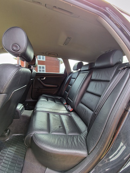 Audi A4 6 of 8