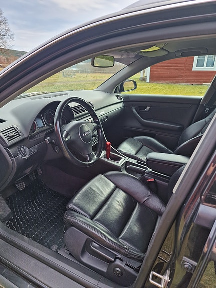 Audi A4 7 of 8