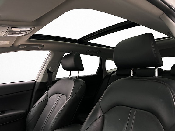 Kia Optima 13 of 30