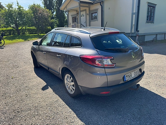 Renault Megane III 2 of 3
